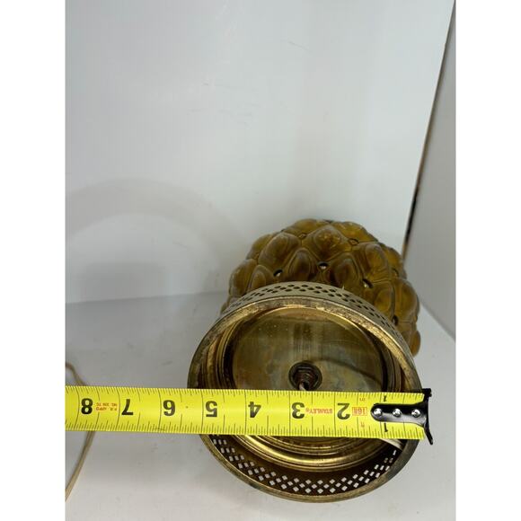 Vintage Quilted Amber Glass Brass Electric Hurricane Style MCM Table Lamp AS IS - Picture 8 of 9